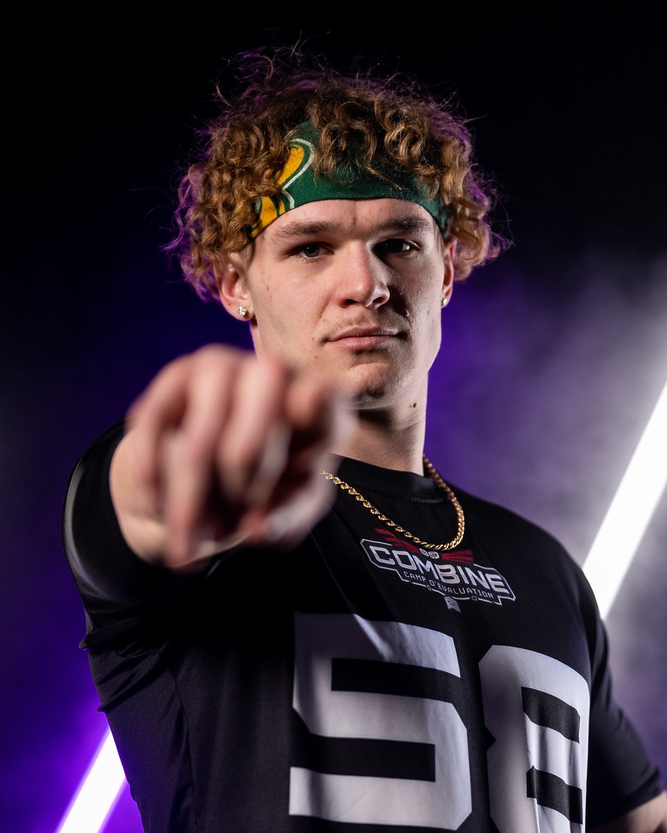 Choose your character. 😈

Power poses are underway from the #CFLCombine!