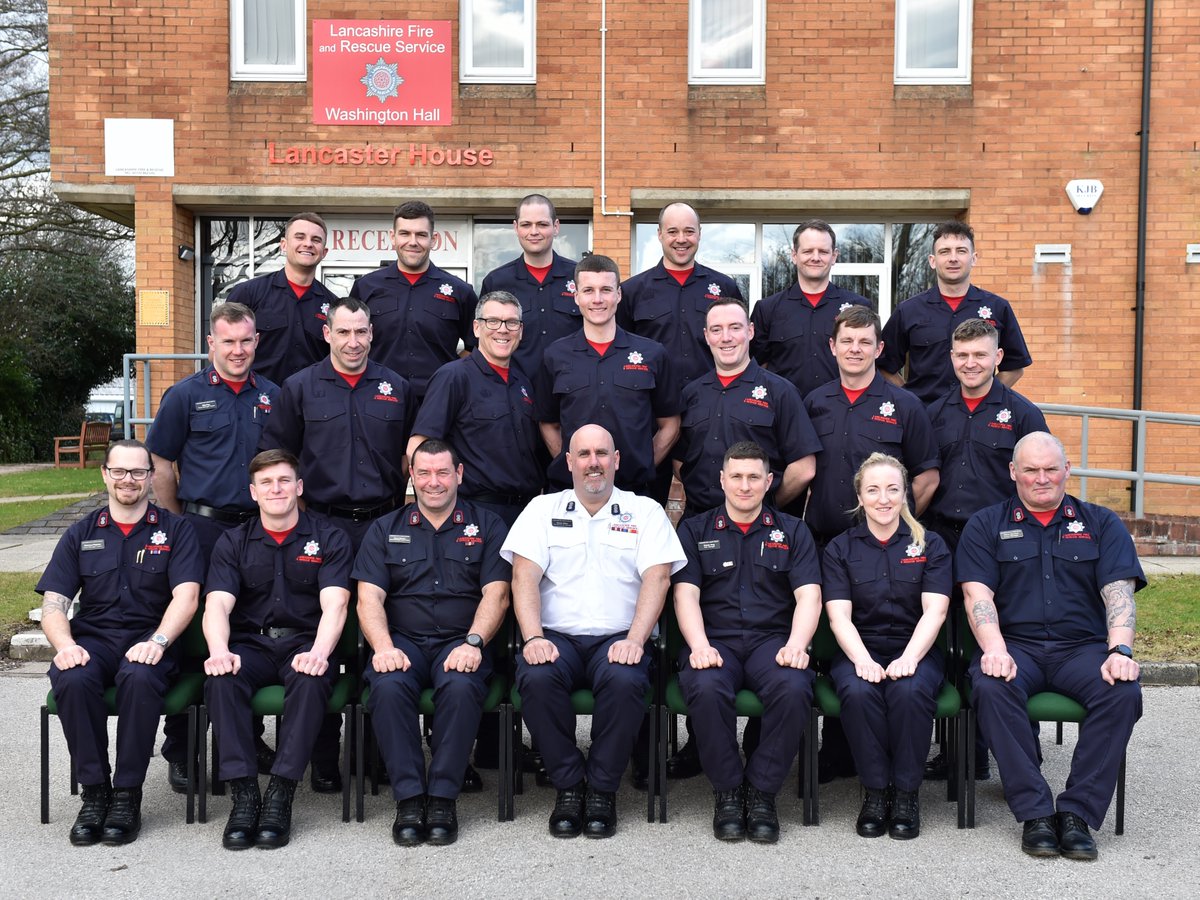 LancashireFRS's tweet photo. Congratulations and welcome to the latest on-call firefighter cohort, who passed out in a ceremony at our training centre last week!

These firefighters live or work within 5-7 minutes from their nearest fire station.

#Welcome #OnCallFirefighters #Firefighters https://t.co/P2oPg4GH3Z
