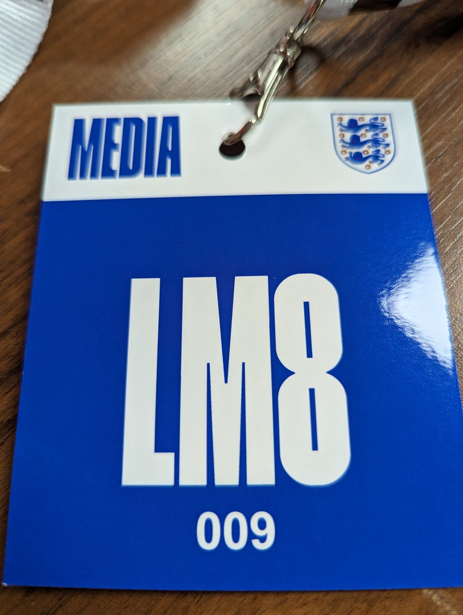 SamClawley's tweet photo. First time doing any sort of football coverage for #EnglandU19 feels pretty cool https://t.co/RwIVy4Bb83