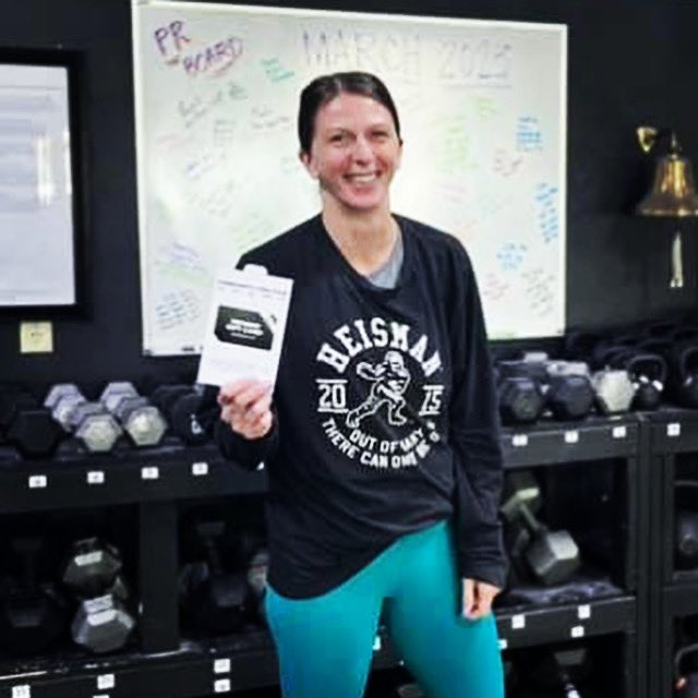 CFUnaStamus's tweet photo. Last Friday’s $100 winner - Emily! 

#community #togetherwestand #drinkO2 #bornprimitive #puori #rpm #foursigmatic #crossfitunastamus #unastamusfitness #communitycoalition #morethanjustagym #freeshitrocks #togetherwestand #fitfam #community https://t.co/Z4WBf6j5rp