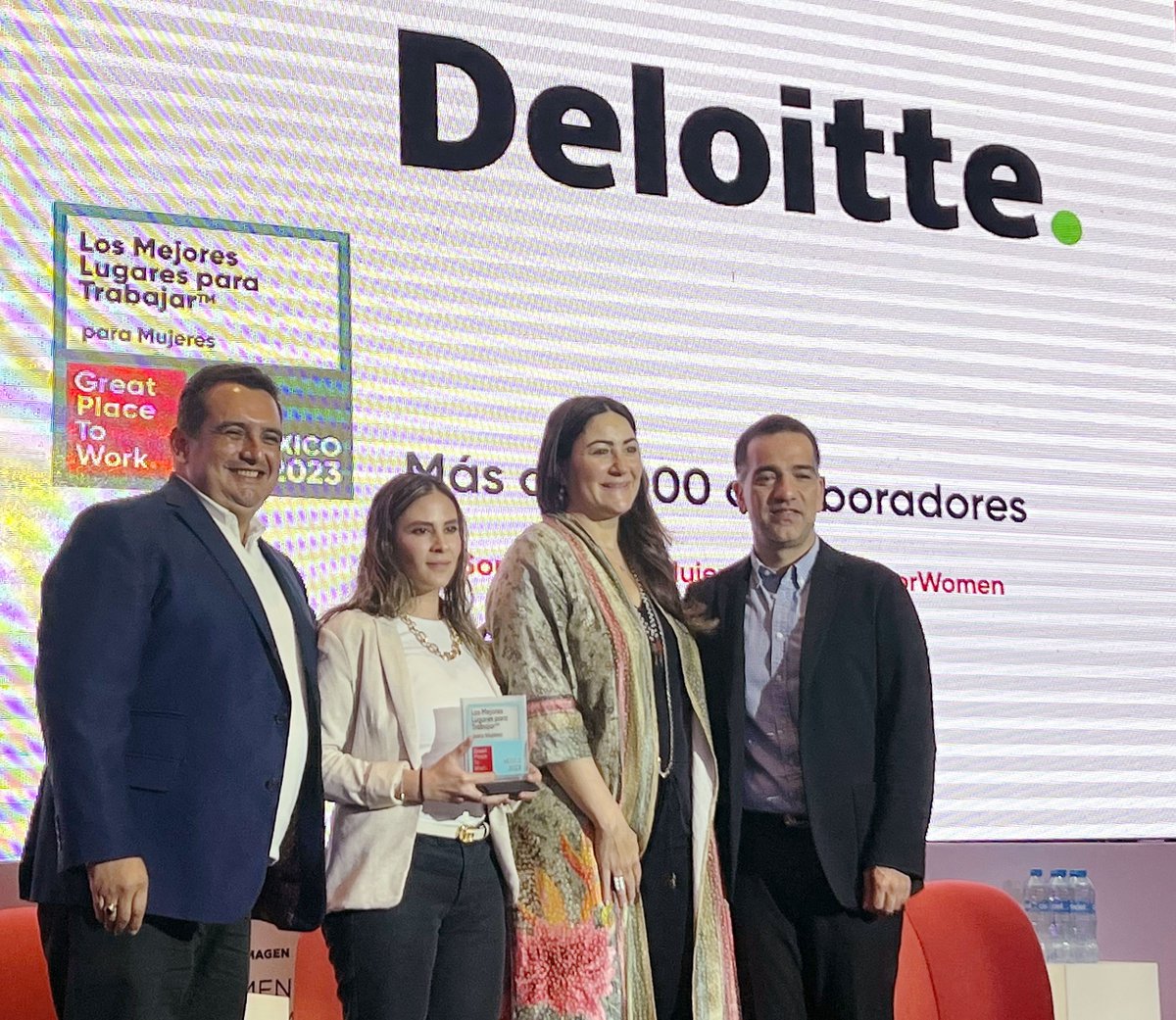 DeloitteMX's tweet photo. 🏆 Nuestra cultura de respeto y paridad de género nos llevó a ser reconocidos como uno de Los Mejores Lugares para Trabajar para Mujeres en México 2023, por @GPTW_Mexico.
👭 Una vez más, juntos hicimos esto posible.
#ImpactoSignificativo
#OrgulloDeloitte https://t.co/6jTrlLbDq0