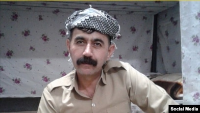 fariba312's tweet photo. جمهوری اسلامی دفتر قتل حکومتی در ۱۴۰۱ را با اعدام #محی‌الدین_ابراهیمی زندانی سیاسی کرد بست و دفتر قتل حکومتی در ۱۴۰۲ را با به رگبار بستن  #بهزاد_عزیزی جوان کولبر اهل بانه آغاز کرد. https://t.co/BMnETUeCo0
