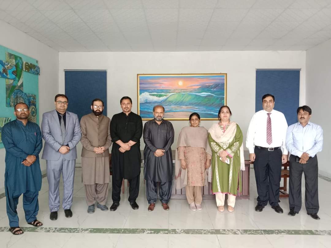 JhangUniversity's tweet photo. BOS Meeting of the Department of Microbiology @JhangUniversity https://t.co/m3ghxEgm1y