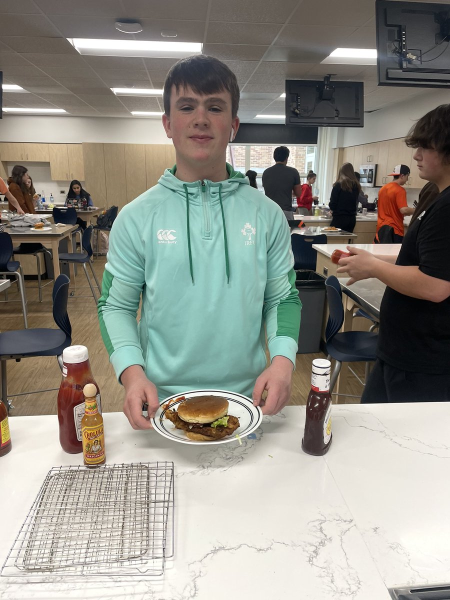 msvogg's tweet photo. James made a fried chicken sandwich and Zaara made a fried mushroom sandwich to kick off our poultry unit in Gourmet Foods! All our foods classes offer substitutes for allergies and dietary preferences!π https://t.co/kiHQWHLCh8