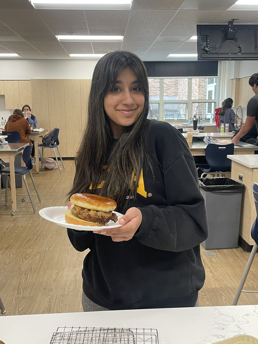msvogg's tweet photo. James made a fried chicken sandwich and Zaara made a fried mushroom sandwich to kick off our poultry unit in Gourmet Foods! All our foods classes offer substitutes for allergies and dietary preferences!π https://t.co/kiHQWHLCh8