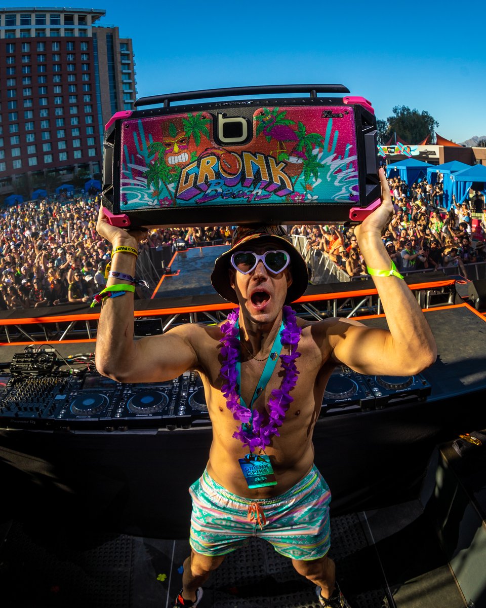 Gronk Beach (@gronkbeachlv) on Twitter photo π» π π₯³ when you pass the aux cord to <a href="/GordieGronk/">Gordie Gronkowski JR</a> , you know itβs about to be a next-level dance party πͺπ½πΊ π» π π₯³ when you pass the aux cord to <a href="/GordieGronk/">Gordie Gronkowski JR</a> , you know itβs about to be a next-level dance party πͺπ½πΊ
