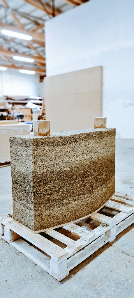 BurchertMichael's tweet photo. All the good things from the past new interpreted that you probably don't get to know in architecture school, yet.
Sneak peek at exhibition models from the frugal.bauen student team @HCUHamburg You can see them in Hamburg soon. #bauwende https://t.co/sYaOZtlA2i