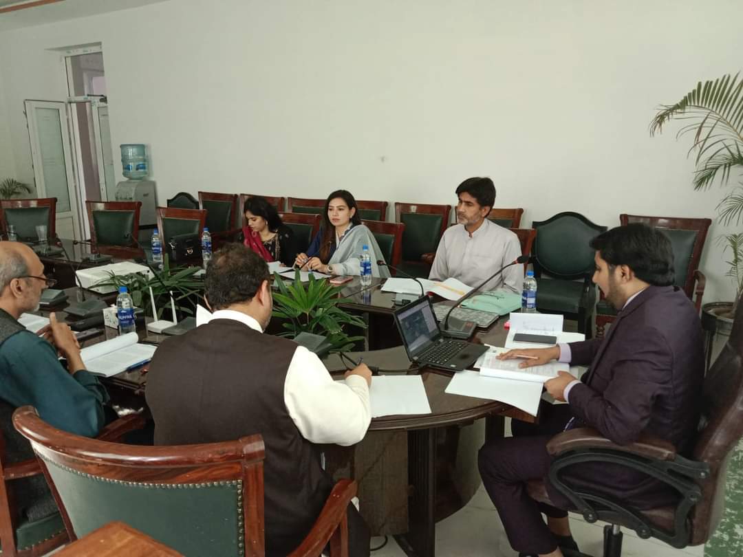 JhangUniversity's tweet photo. 3rd Board of Studies meeting conducted in Department of CS &amp; IT, @JhangUniversity https://t.co/HP9xr9pMRU