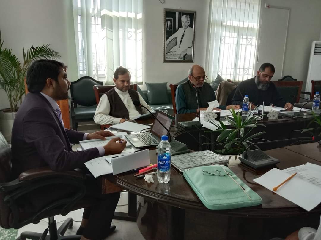 JhangUniversity's tweet photo. 3rd Board of Studies meeting conducted in Department of CS &amp; IT, @JhangUniversity https://t.co/HP9xr9pMRU