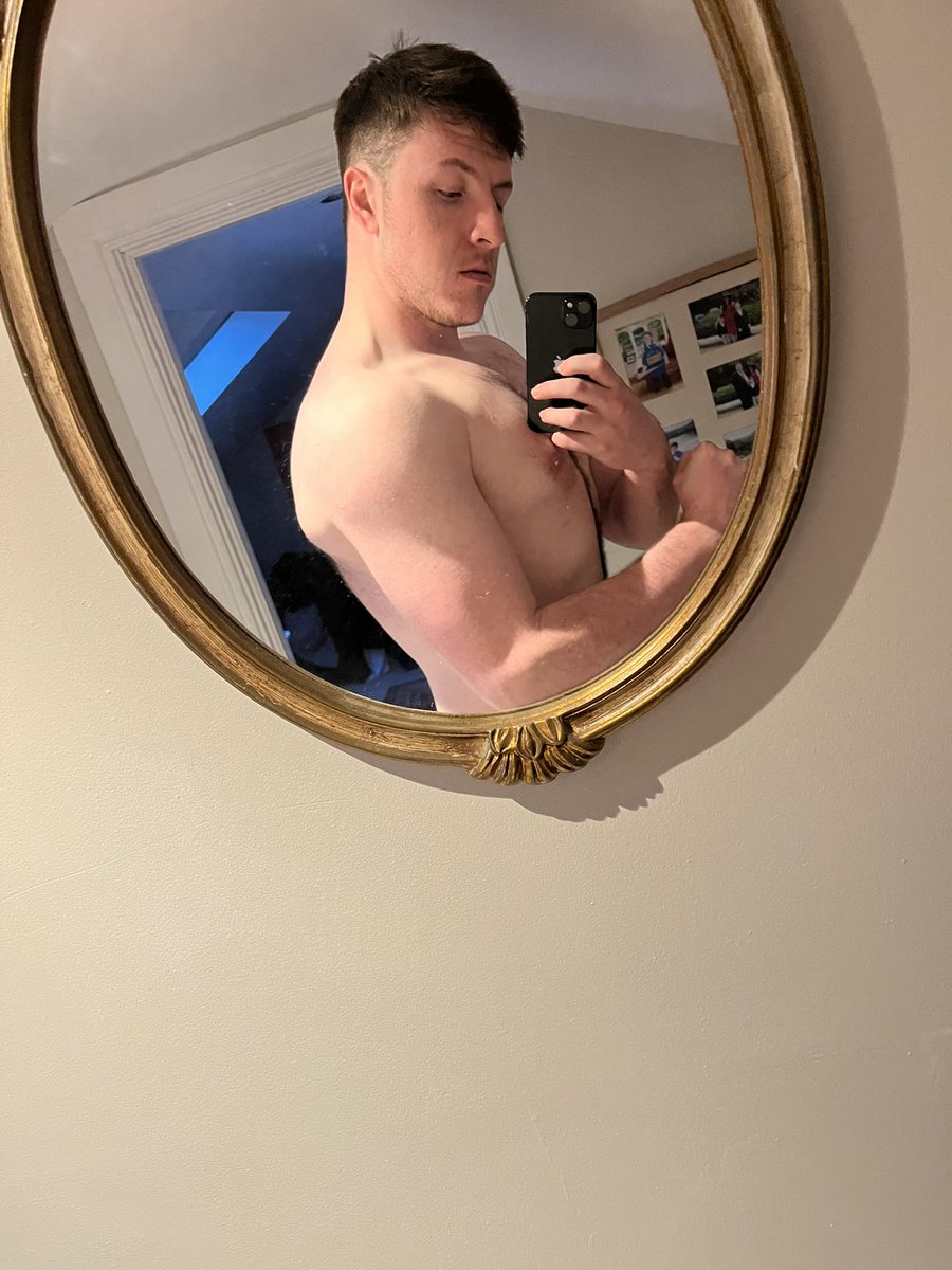 dragSy_'s tweet image. ‘Tis only 4-5 months work but never thought I’d look in the mirror and like what I saw 😂