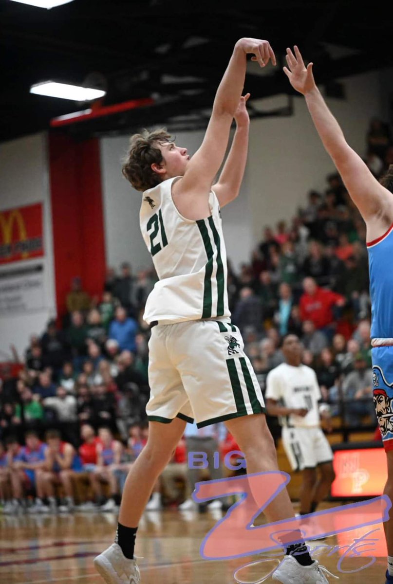 Congrats to @MitchellMinor11 on a great season! Can't wait to see how much you improve next season! 🏀 IVC north first team 🏀 District 5 2nd team 🏀 Eastern District 2nd team 🏀 All-Ohio honorable mention 🏀 46% from 3 this season