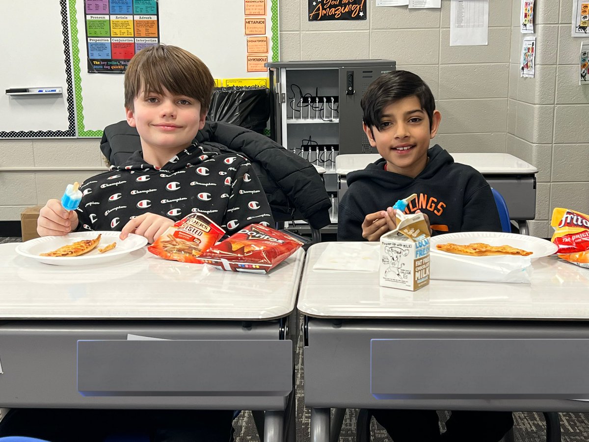 Chelsea_Tigers's tweet photo. Mrs. DeMarchi’s class, Mrs. Roney’s class, and Mrs. VanderKooi’s homeroom collected the most items in their grade level for the Stuff the Bus school supply drive. Today we celebrated with pizza parties, courtesy of Frankfort Lions Club! #WeAreChelsea #fsd157c https://t.co/Y2sbagM1AT