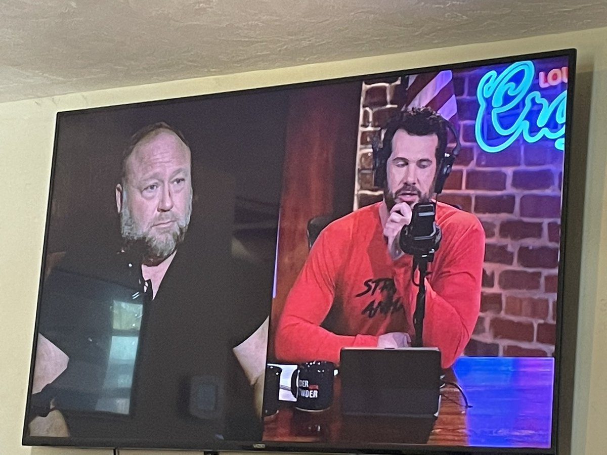 FloridaBreezeFL's tweet photo. Rumble Roku app #HowIWatchCrowder https://t.co/vN36yj92F3