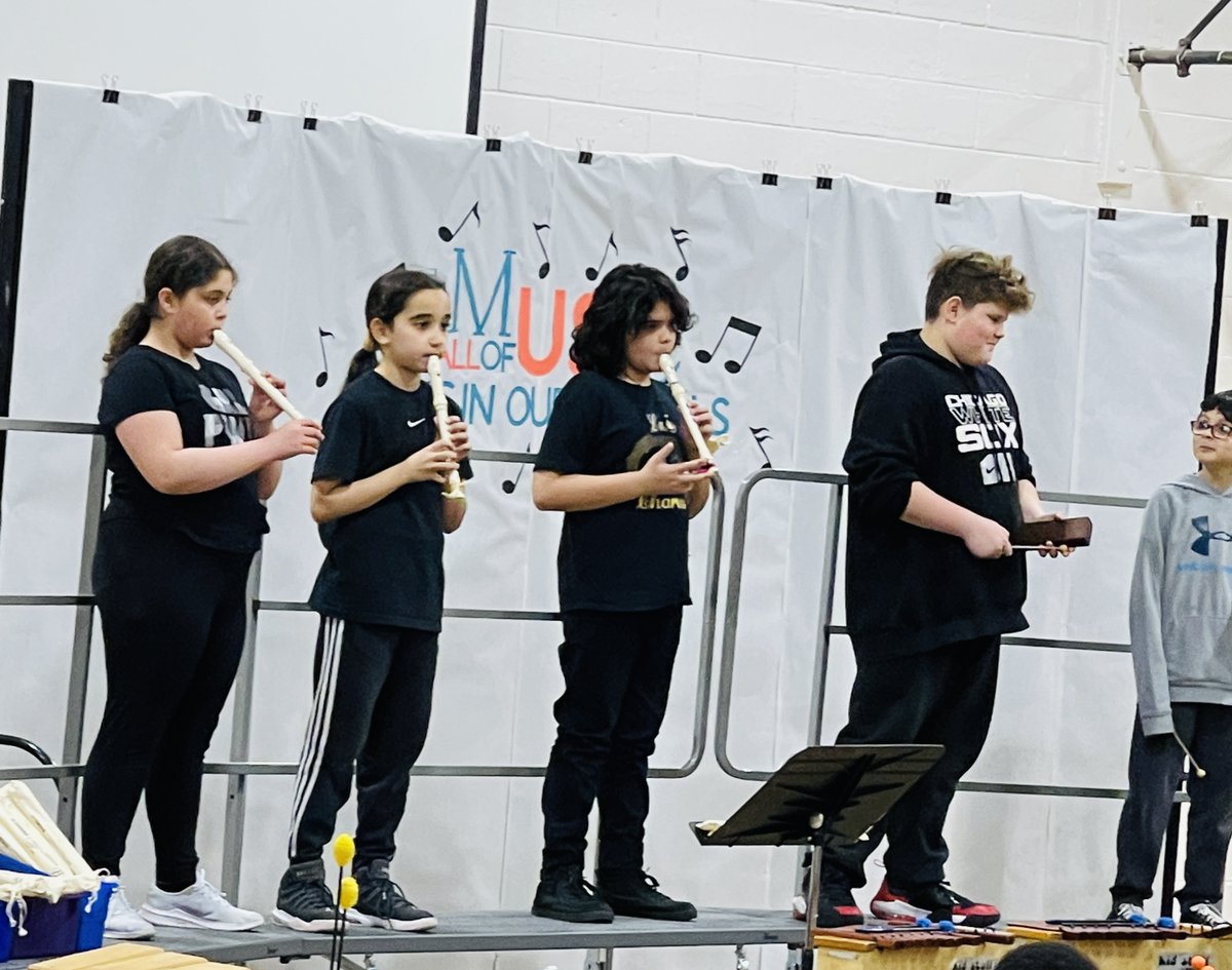 chamersly2's tweet photo. So lucky to have music in our school! Great show @mrsjohnson126 ! #weare126 #lane126 https://t.co/5h9nR9A2lJ