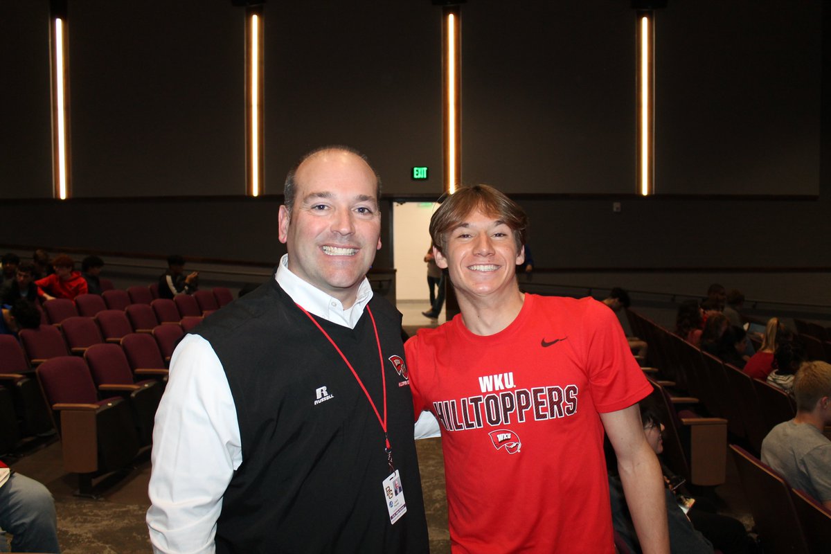 JoshPorterBGKY's tweet photo. College Cohort Decision Day! Can't wait to welcome these students to my Alma Mater, THE HILL! I bet not much has changed since the 90s. :) Go Tops!😀 https://t.co/hZJb6Df9CC