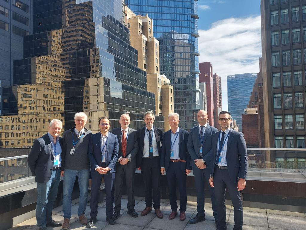 Les #acteurspublics français de l'eau présents à NYC pour porter fort les valeurs de la #gestionpublique de l"#eau à <a href="/UN_Water/">UN-Water</a> #UNWaterConference2023 <a href="/APE_EU/">Aqua Publica Europea</a> <a href="/CLime2017/">Christophe LIME</a> <a href="/SDEAAlsaceMose/">SDEA Alsace-Moselle</a> <a href="/danlert/">Dan Lert</a> <a href="/eaudeparis/">Eau de Paris 🚰</a> @BenjaminGestin <a href="/HermalJoseph/">Joseph HERMAL</a> <a href="/DanielleMametz/">Mametz Danielle</a>