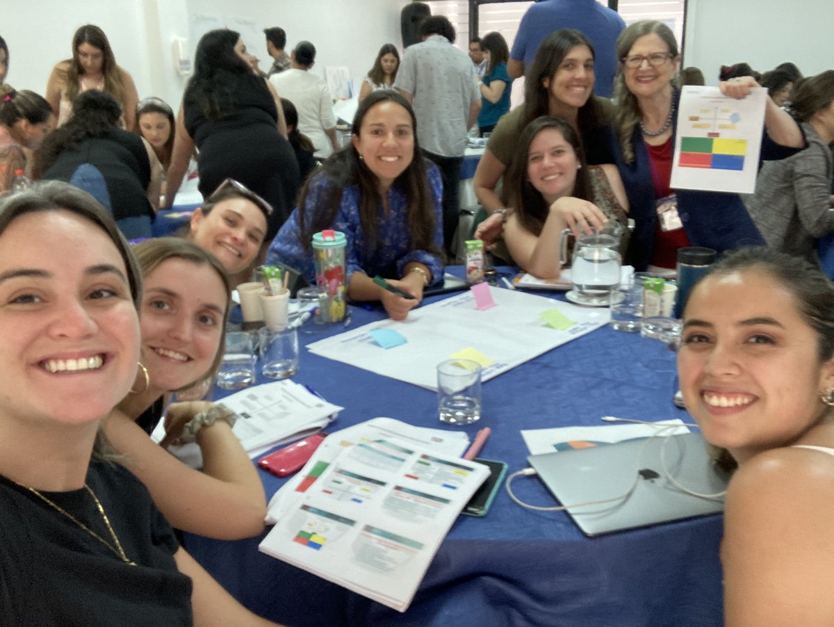 Mesa de trabajo! Pura buena onda y actitud💪<a href="/maida_mayorga/">Magdalena Mayorga Camus</a> <a href="/SofiaGazitua/">Sofia Gazitua</a> <a href="/Fefigonzalezenf/">Fernanda Gonzalez</a> <a href="/ConiCarrascoA/">Constanza Carrasco A</a> <a href="/mpamthauer/">Macarena Amthauer</a> 
#RNAO
<a href="/RNAO/">RNAO</a> 
<a href="/ucchristus/">UC CHRISTUS</a> 
<a href="/BPSOUCCHRISTUS/">BPSO UC CHRISTUS</a> 
<a href="/DorisGrinspun/">Dr. Doris Grinspun 🇨🇦 RN, PhD, FAAN, O.ONT</a>