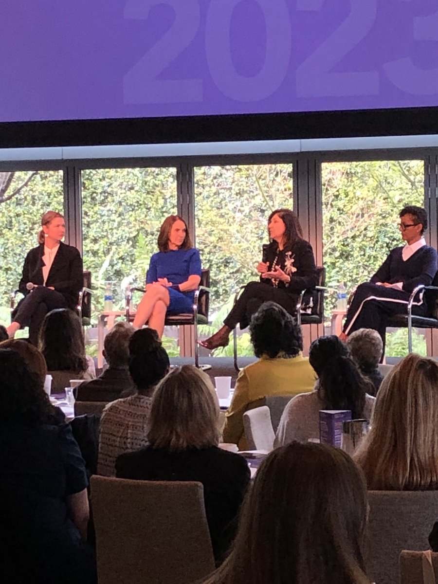 NaomiGoldman14's tweet image. “My advice to our 20-year old selves: No disrespect to the men in the room, but they don’t know more than you know, than we know” - @RenataAngeleno #Roar @MSMU_LA #StatusOfWomen #WomensHistoryMonth