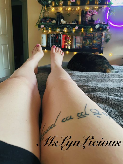 It was time for a polish change, also how perfect are my arches? #pedicure #selfcare #feetgram #toenails<a href="/tag/pedicure"class="tags"><span>#pedicure</span></a><a href="/tag/selfcare"class="tags"><span>#selfcare</span></a><a href="/tag/toenails"class="tags"><span>#toenails</span></a><a href="/tag/paintedtoes"class="tags"><span>#paintedtoes</span></a><a href="/tag/paintedtoenails"class="tags"><span>#paintedtoenails</span></a>