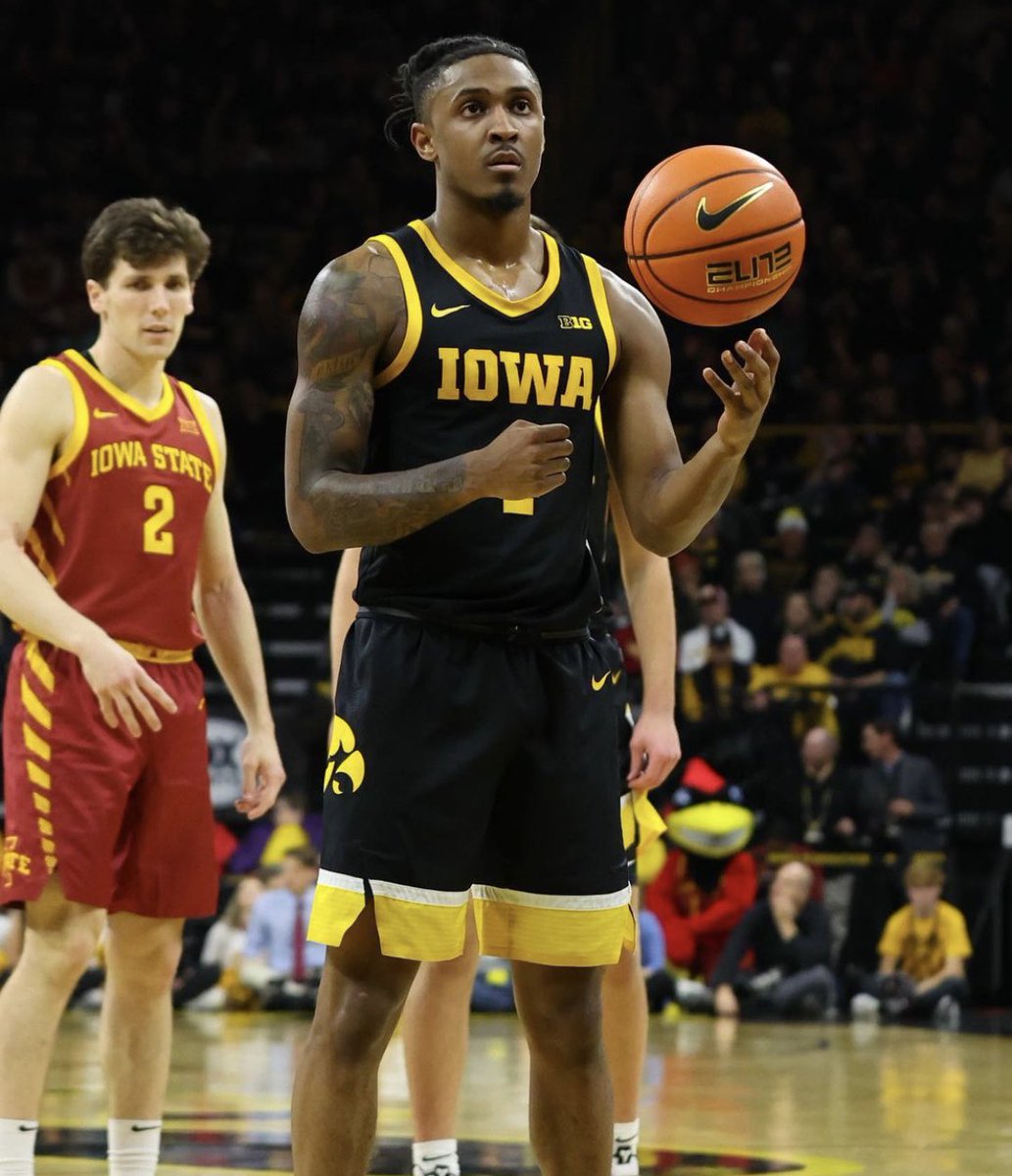 KayserHoops's tweet photo. Iowa guard Ahron Ulis just entered the transfer portal.

Ulis is a tough, two-way guard who has spent his entire three year college career with the Hawkeyes.

In 22-23, Ulis had his best season yet, averaging 6.1PPG, 2.1APG and 1.6RPG. Chicago native. https://t.co/0rwEjI7ynp