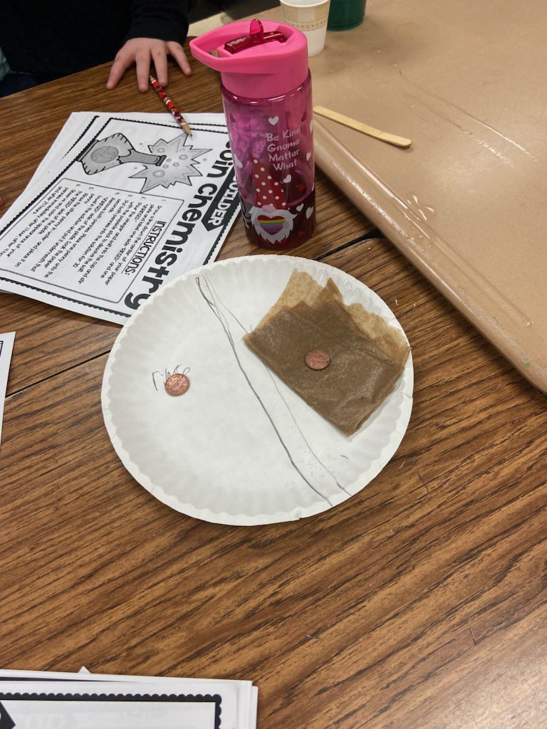 dschenz45's tweet photo. This week 2nd graders conducted an experiment to learn about chemical reactions. This also explained why the Statue of Liberty turned green over time. Such a cool learning opportunity. #CometSmart https://t.co/ogkZuXq59m