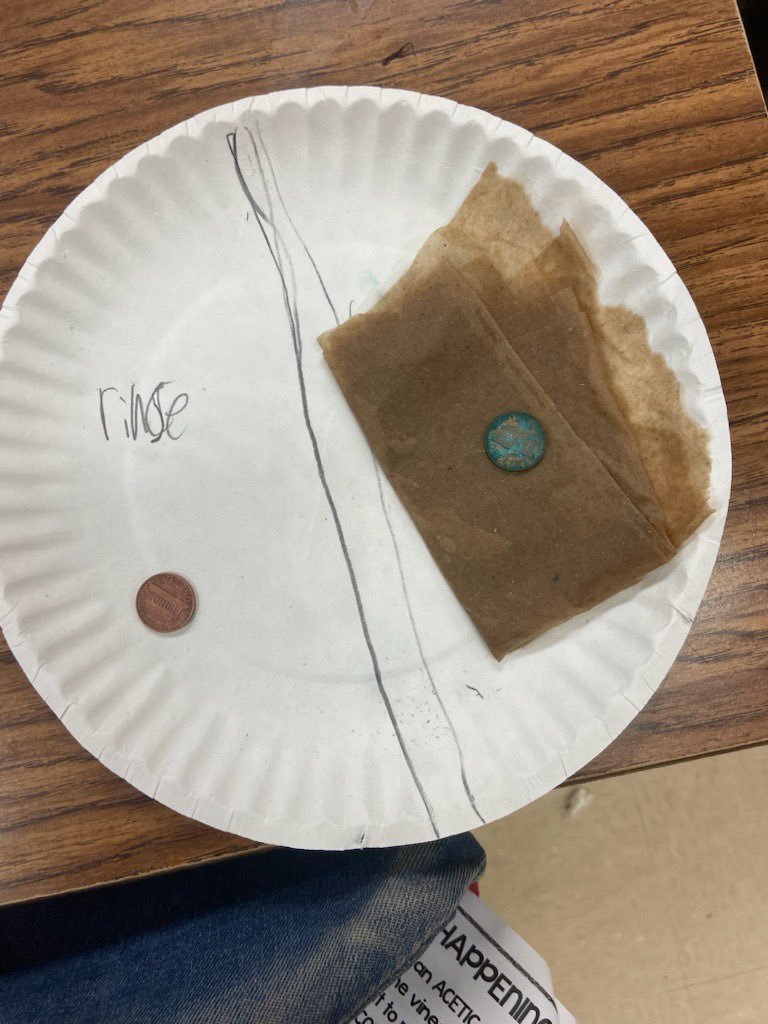 dschenz45's tweet photo. This week 2nd graders conducted an experiment to learn about chemical reactions. This also explained why the Statue of Liberty turned green over time. Such a cool learning opportunity. #CometSmart https://t.co/ogkZuXq59m