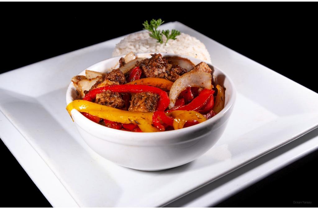 GingerBayCafe's tweet photo. Wednesdays are always a great day for food and drinks. Come out today!

#gingerbaycafe #hollywoodfltap #caribbeanfood #jamaicanfood #jamaicanrestaurant #livereggae https://t.co/2mDM59cmfB