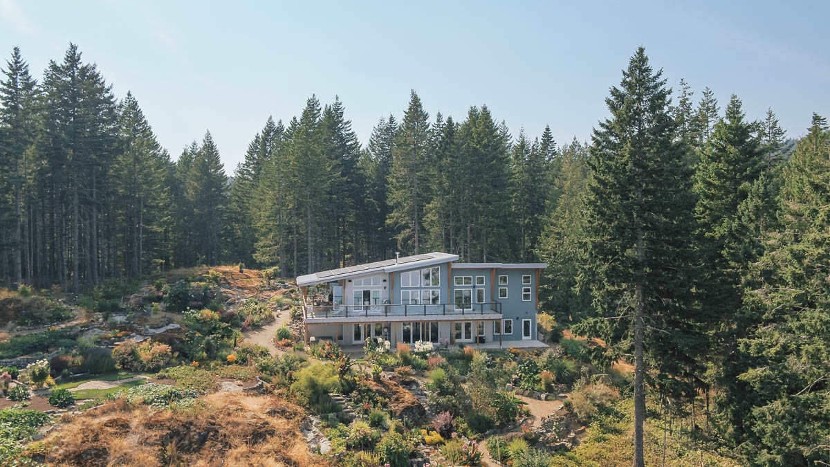 linwoodhomes's tweet photo. We're excited to share we're launching a new construction division in BC!

Read the full article:
https://t.co/z2Vf6VR0in

Thank you @REWca for the feature! 😊

#REW #LinwoodHomes #Construction #ConstructionCompanies #BuildYourDreamHome #BuildBC https://t.co/hsec6C4lzL