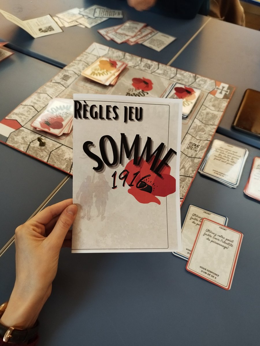 SissiFvr's tweet image. Cet après midi on a testé notre jeu "Somme 1916" pour aborder le PPO "la bataille de la Somme" en classe de #1re #HG #tronccommun