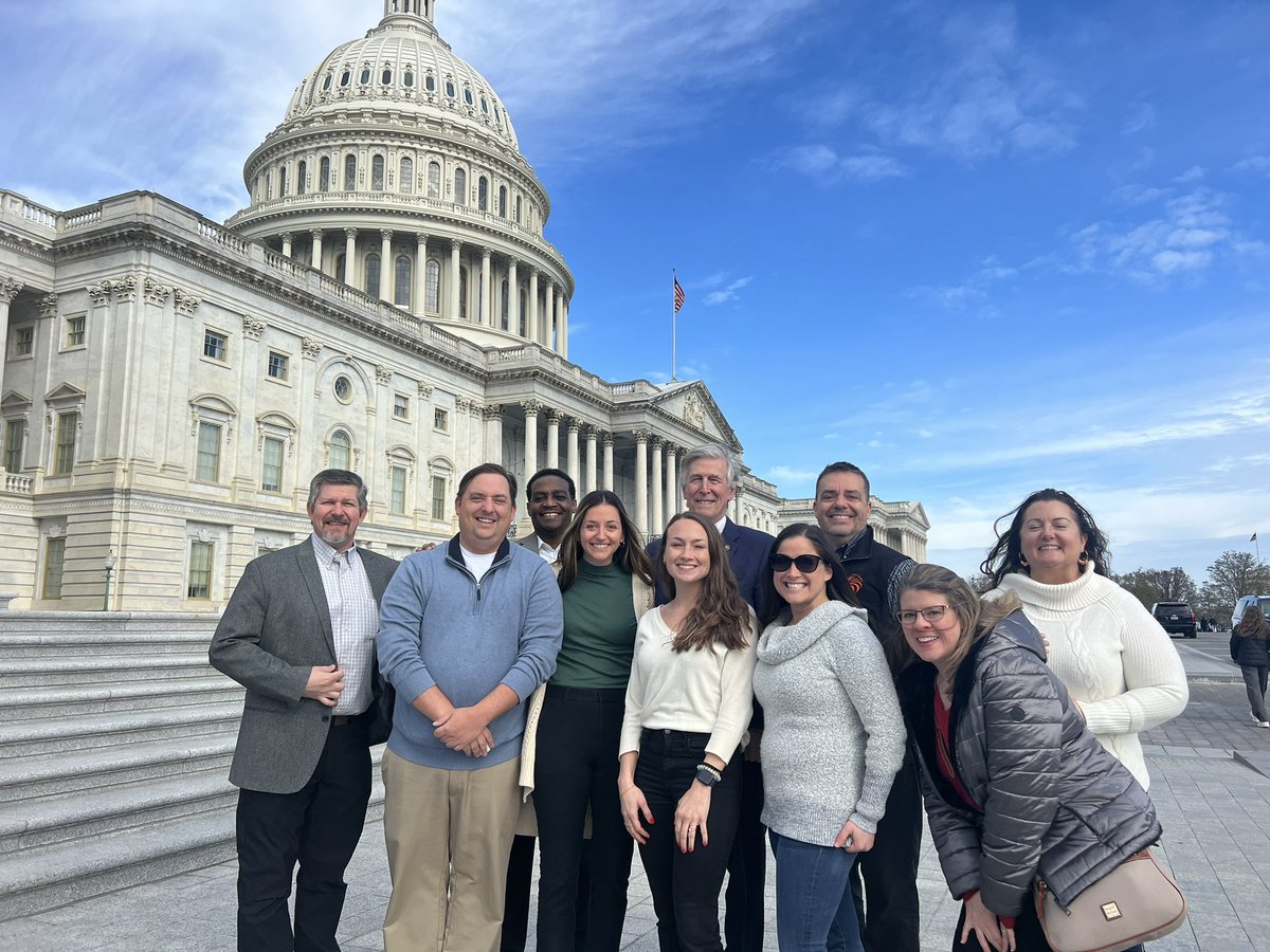 DougZywiol's tweet photo. A wonderful day in DC with students!

110 kids on the Metro ✅ 
Capitol Tour ✅ 
Met Congressman @RepDonBeyer ✅ 
Supreme Court ✅
Library of Congress ✅ 

#HawkPride https://t.co/yT82c1eBp3