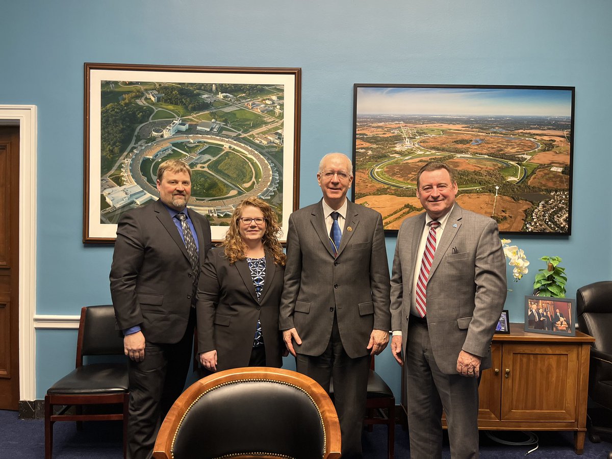 AWWA @isawwa delegates met with @RepBillFoster during first day of #WaterMatters Fly-In. #AWWAinDC