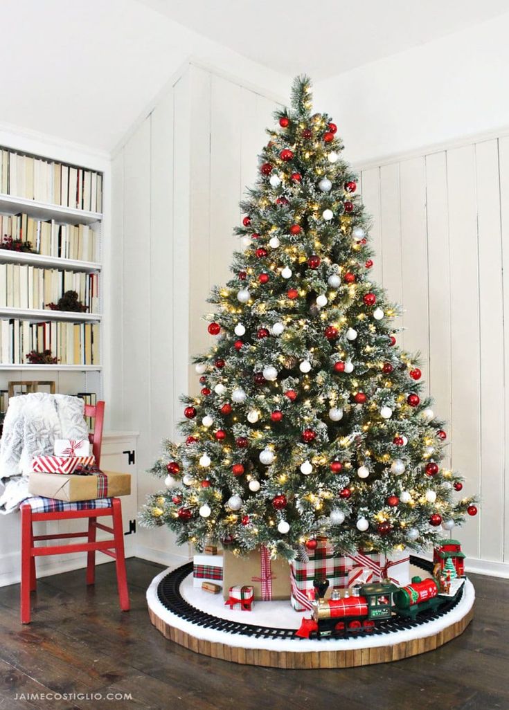 BestAzing's tweet photo. Christmas Tree Decorations 2022 https://t.co/BiQyE2kEx7 #winter #outfit #snow https://t.co/yQaUwIbSIc