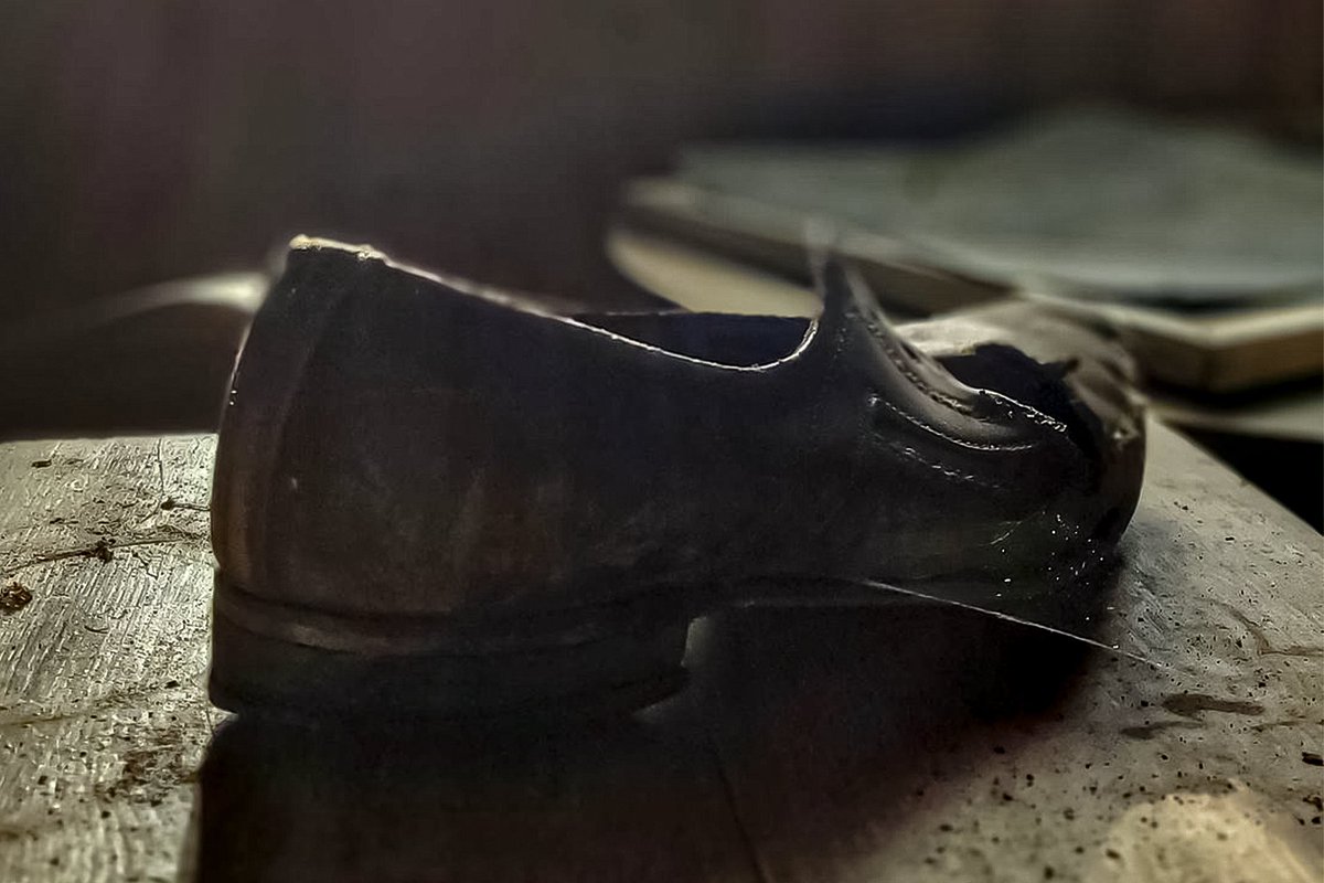 The Lost Shoe...
#photography #abandon #art