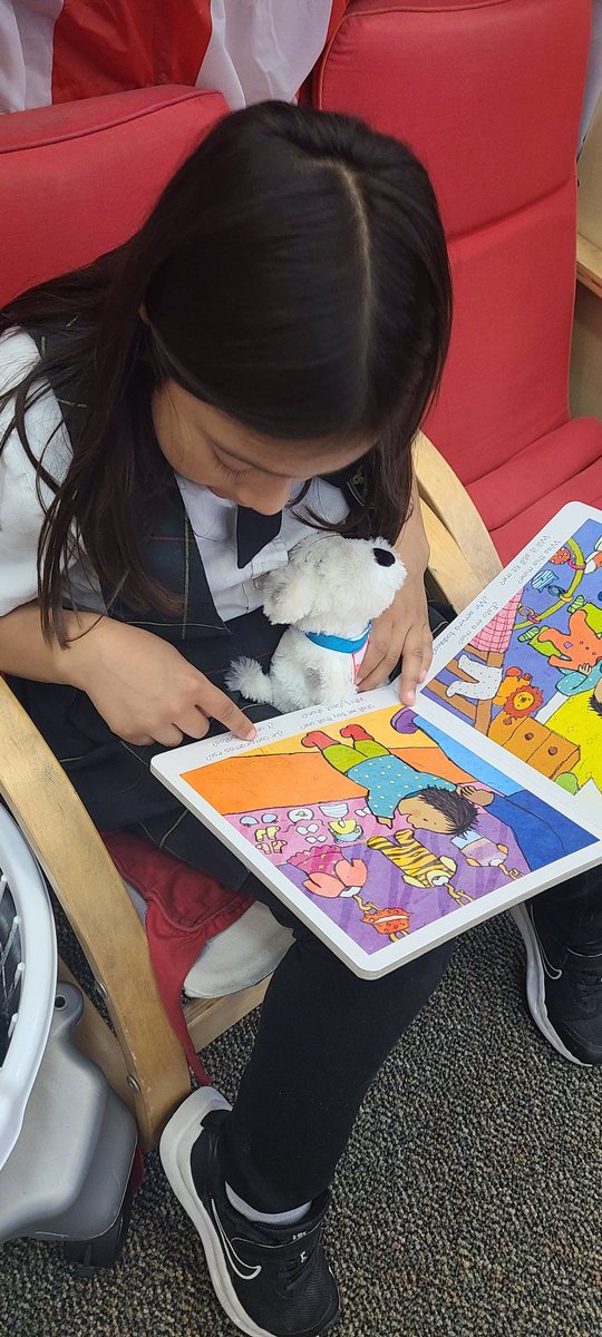 Reading to a friend is always better! <a href="/HBGonzalezPLA/">Henry B. Gonzalez PL Academy</a> <a href="/DISD_Libraries/">Dallas ISD Libraries</a>