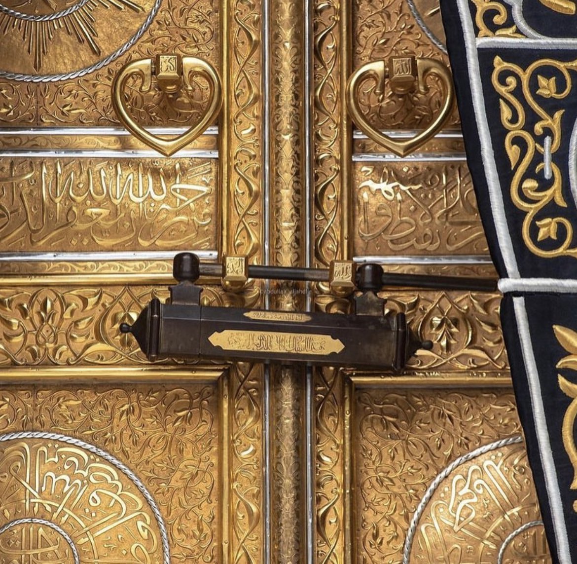 لا نتنسوا نيه الصيام :
اللهُم إني نويتُ أن اصومَ رمضان كاملاً لوجهكَ الكريم إيماناً وإحتساباً
اللهُمَّ  فتقبله مني واغفر لي فيه وبارك لي فيه وزدني علماً يالله  🤲🏻🌙
#Ramadan_Mubarak