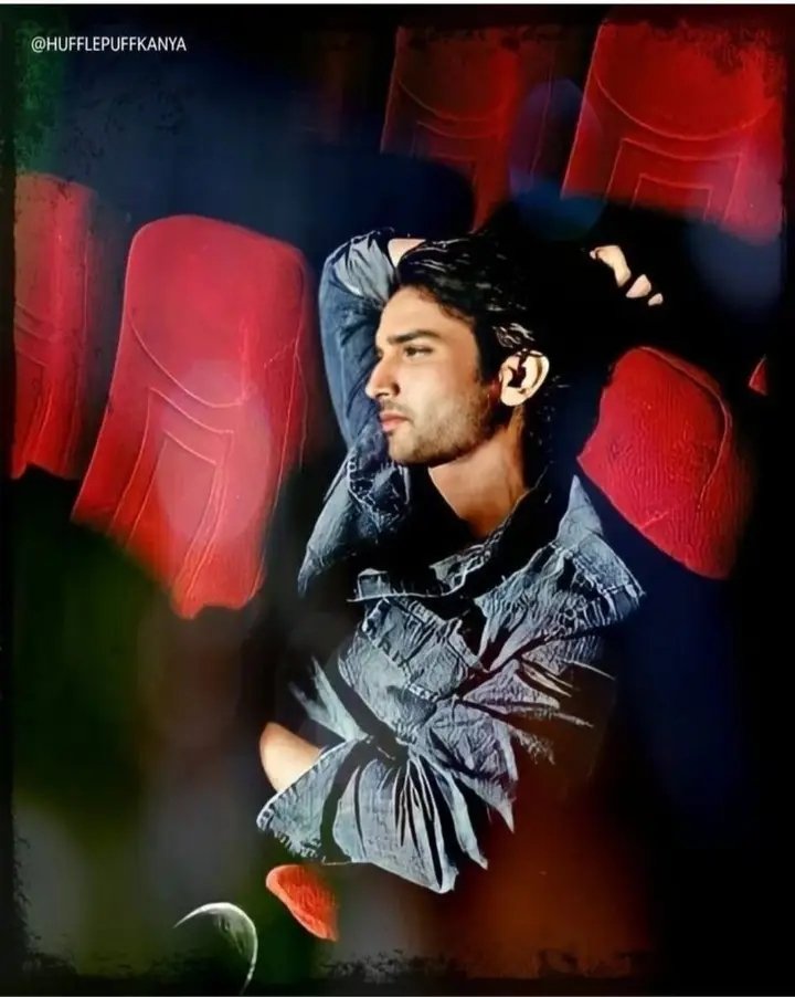 msrupald's tweet photo. "First they laugh at you, then they fight with you &amp; if you still persist, then you win’’ 🌻What an amazing track record SSR set in his determination &amp; impactful achievements 🌜
Sushant Worked Wonders 🌛
@shwetasinghkirt
@withoutthemind
@divinemitz @itsSSR
https://t.co/USMd4zSUGS https://t.co/qVxZqYKSvZ