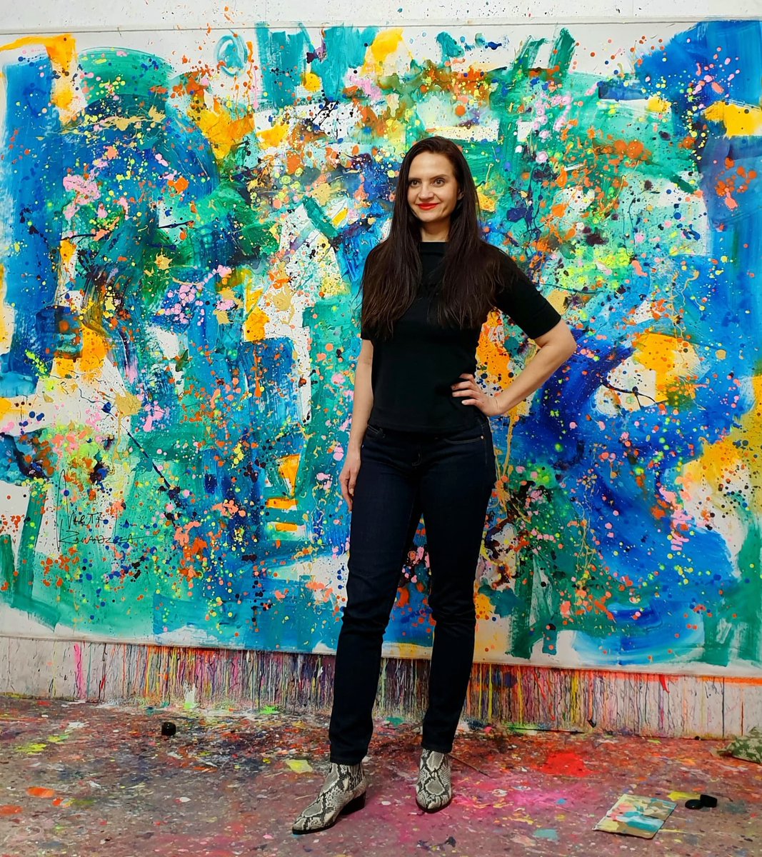 marta_zawadzka's tweet photo. new colors on large-format canvas
💙💙💙
260x200cm canvas
available dm
hugs
#landscape #paintingforsale
#modernart
#abstraction
#powerofcolor #artsy
#lovecolor #spring #blue
#london #goodlife #love #exhibition https://t.co/zdaEi9YX8O