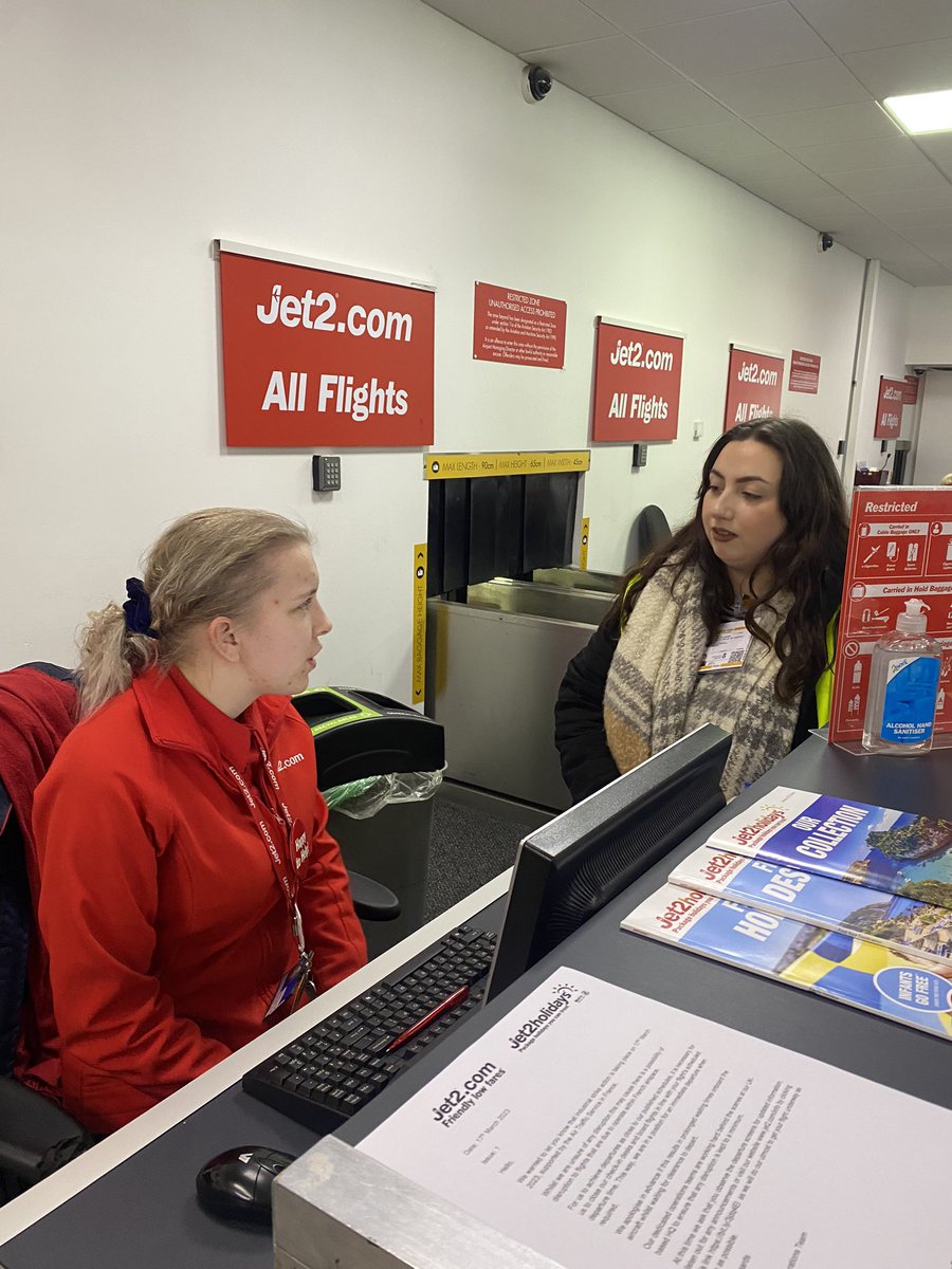 👉 Thanks for having us @jet2tweets 👉 Travel students from @SLCek at @GLA_Airport 👉 New courses starting in August for: NC5 Take off to Cabin Crew and Aviation 👉 NC6 Upgrade to Cabin Crew and Tourism Operations 👉 Apply: slc.ac.uk/course-results… @bellter73