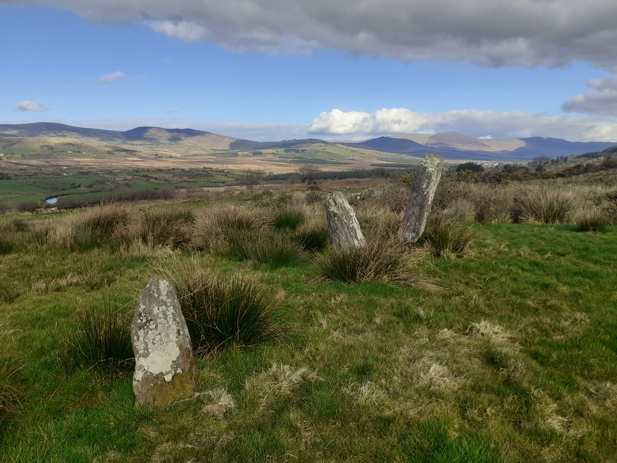 New video at 7pm tomorrow night on the enigmatic Doory Stone Row and Standing Stone, Dromod  youtu.be/BiDWSC3_l5E#st… #ancientstone #kerry #ringofkerry #ancientmystery #WildAtlanticWay #Ireland #archaeology