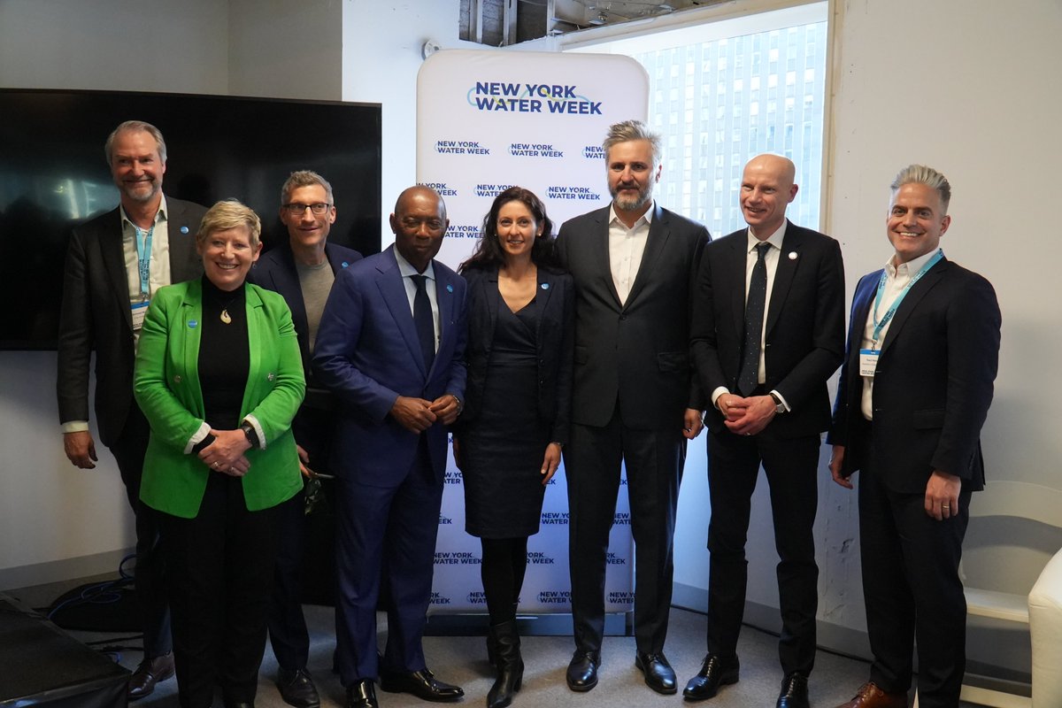 Sylvester Turner tweet media