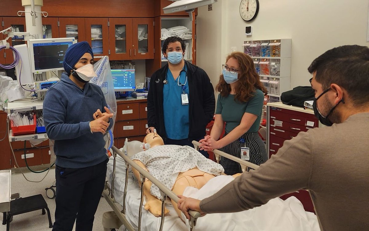 MSingh_MD's tweet image. Emergency Department #InSituSimulation @JacobiHosp focusing on the resuscitation and management of an unstable ruptured ectopic pregnant patient #HemorrhagicShock
