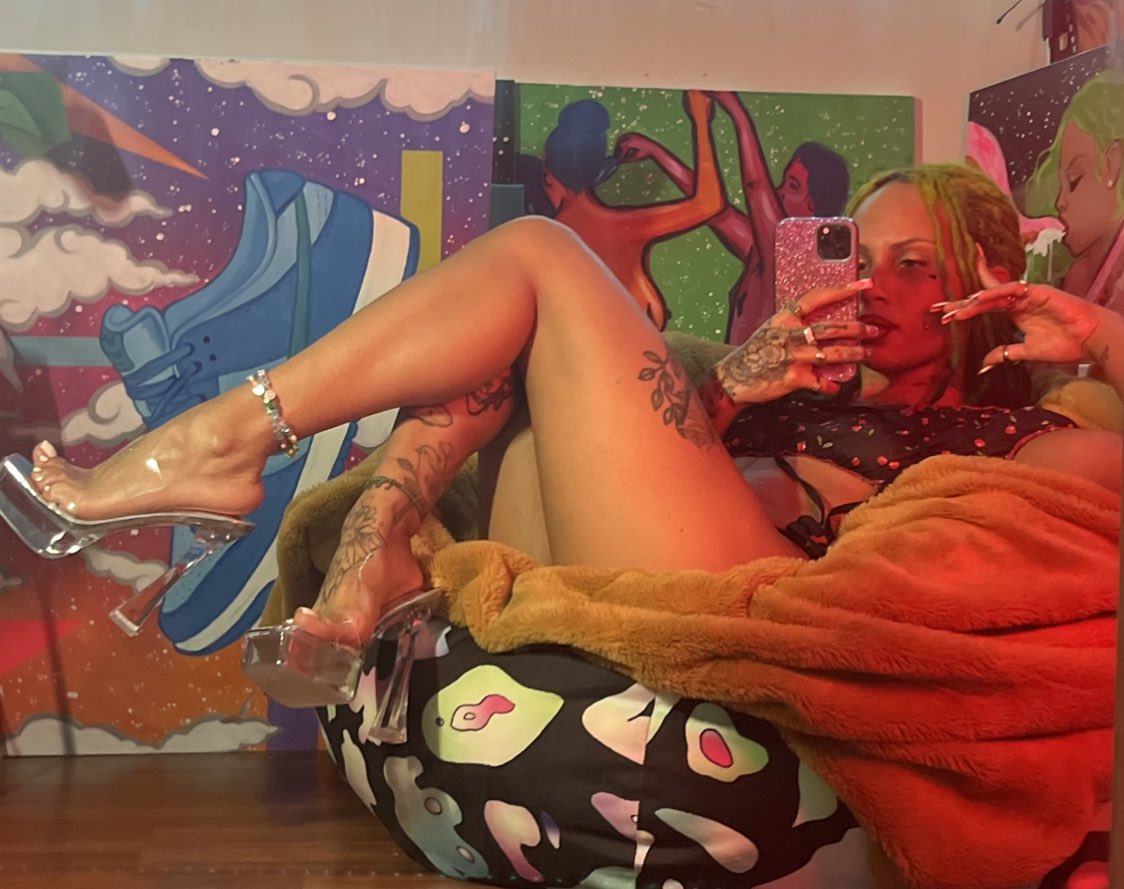 xEnoughSaidx's tweet photo. come home 🥺 https://t.co/J6CqC0cu8i
