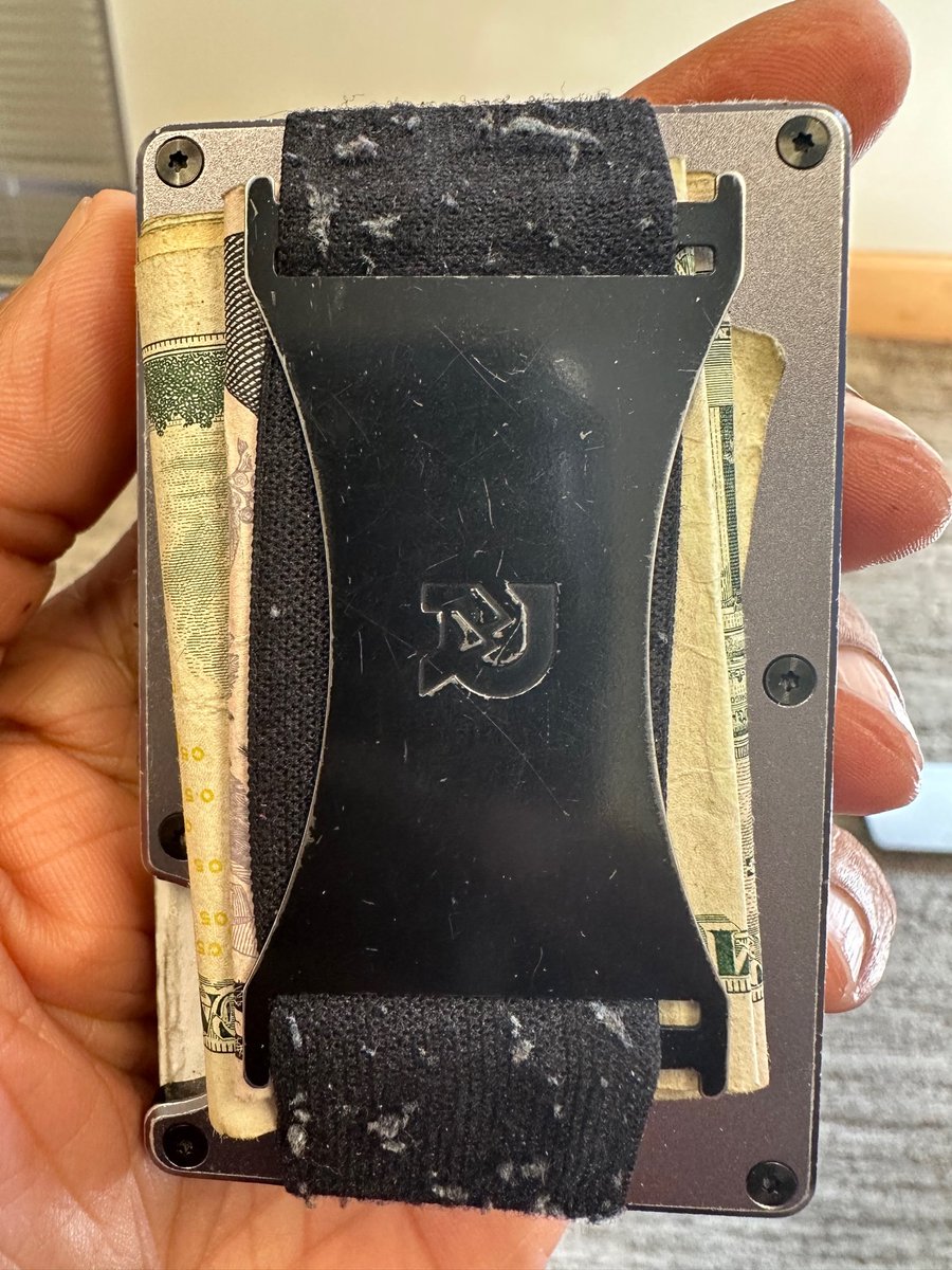 hey <a href="/ridgewallet/">Ridge</a> - after just 7 months of use, your elastic band is falling apart. Instead of honoring your warranty to replace with a new wallet, your CS team send me a $.50 replacement elastic band with no instructions on how to do it.  #fail #dotherightthing