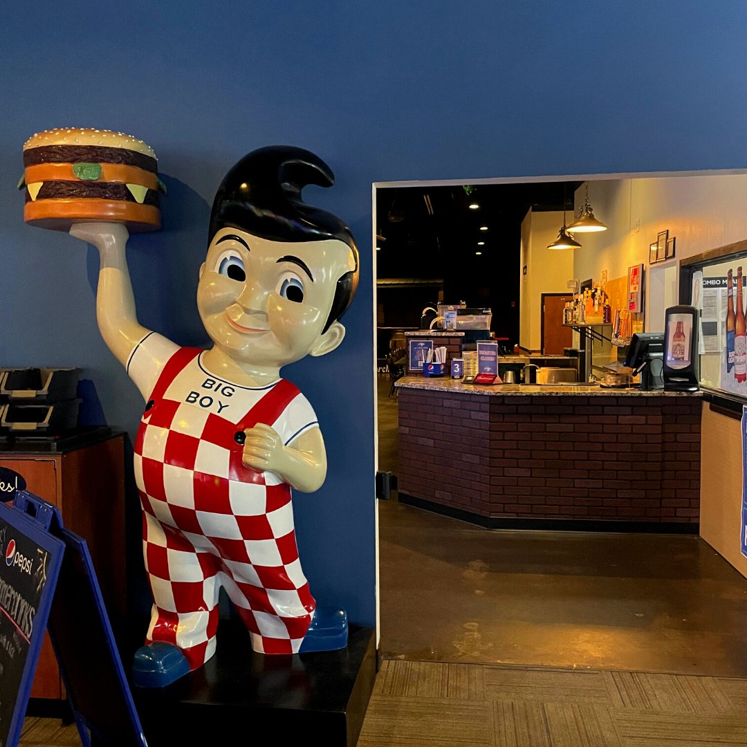 Next time you’re here, snap a picture with Big Boy. 📸 
Post it to social media and tag us so that we can see all of the fun you are having for a chance to be featured on our social media channels!👏🏼 

We can’t wait to see!☺️