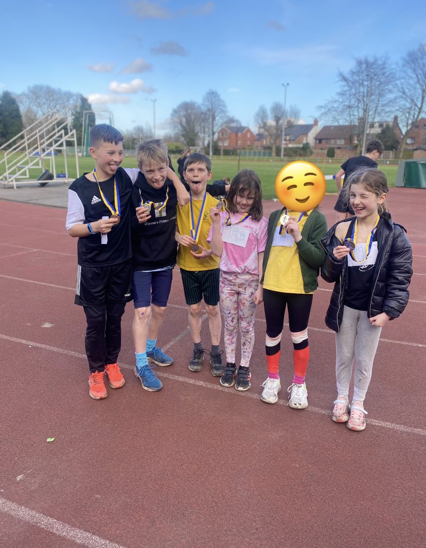 So proud of our running team today. Ours Y6 boys team came first and our Y5 girls team came second in the Longford Park Cross Country Relay 💪🏽🥇🥈 Well done St. Teresa’s! <a href="/Longford_Park/">Longford Park</a>