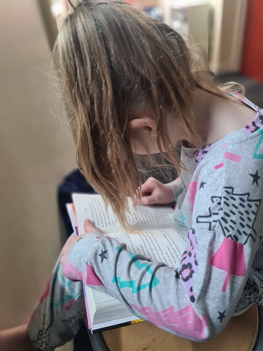 alliejohno's tweet photo. Having a little read after karate 🥋☺️ #spaceboy @ClassETEW https://t.co/o9HfW2uEIS