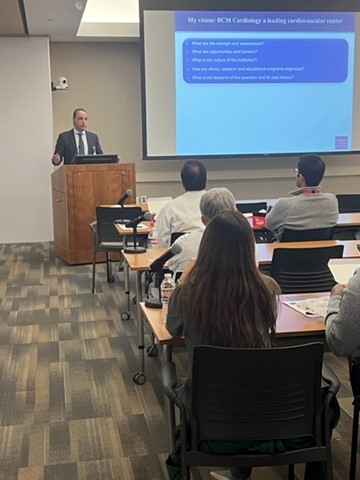 RezaArdehali1's tweet photo. My first faculty meeting held earlier this week. Proud and humbled to be leading such a talented group of cardiologists! #BCMHeart, @BCMDeptMedicine https://t.co/uY2RETdY2q
