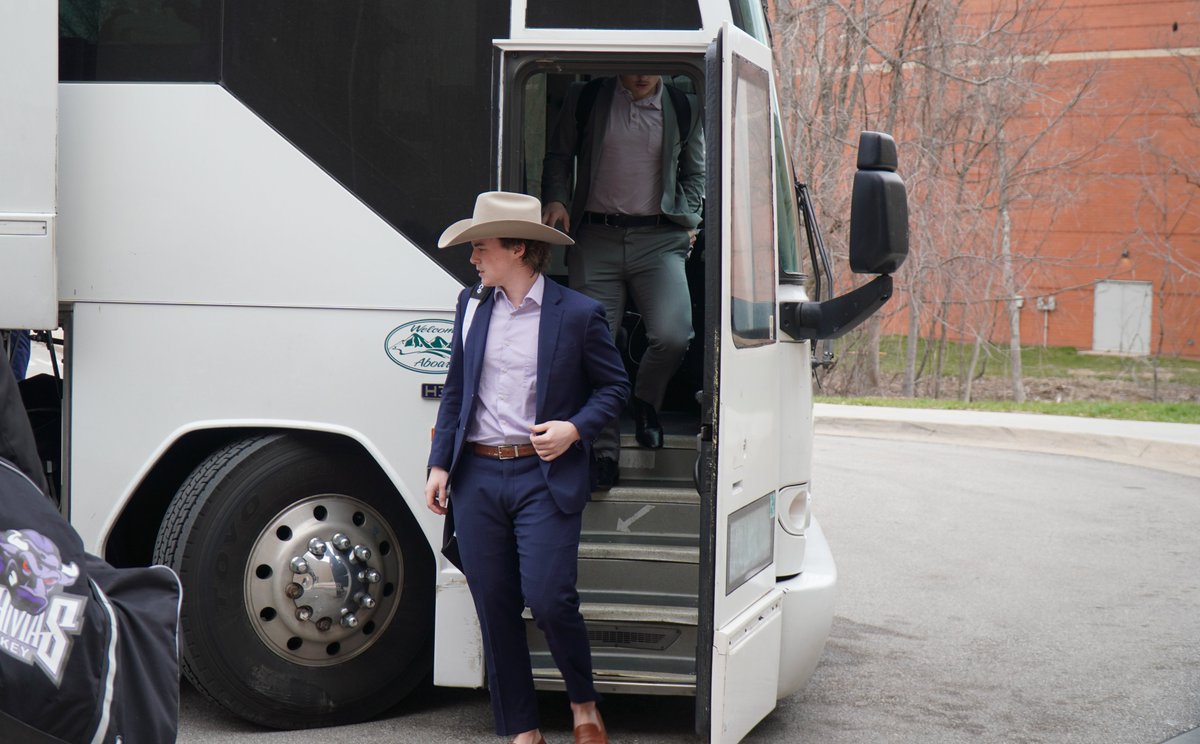 NA3HL's tweet photo. The @TXBrahmas are kickin' to get game 1⃣ underway 🤠

#FraserCup https://t.co/WTgGZEfp3G