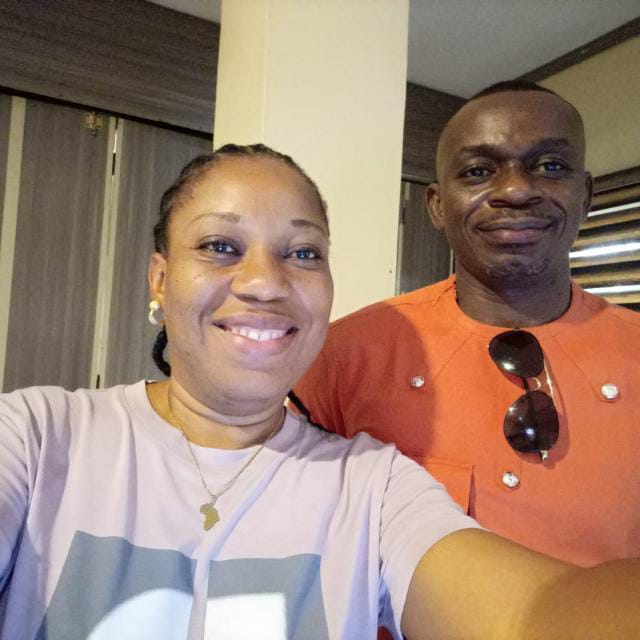 OgaSammyWejinya's tweet photo. Thread

1/2

See this Lady with me here

She facilitated the process of me getting my present jobs and my appointments with the Rivers State Sports Commissioner

She paid the first rent for my Sports Shop @OgaSammySports and paid for the first set of kits and equipment bought https://t.co/xUGp1YTLdL