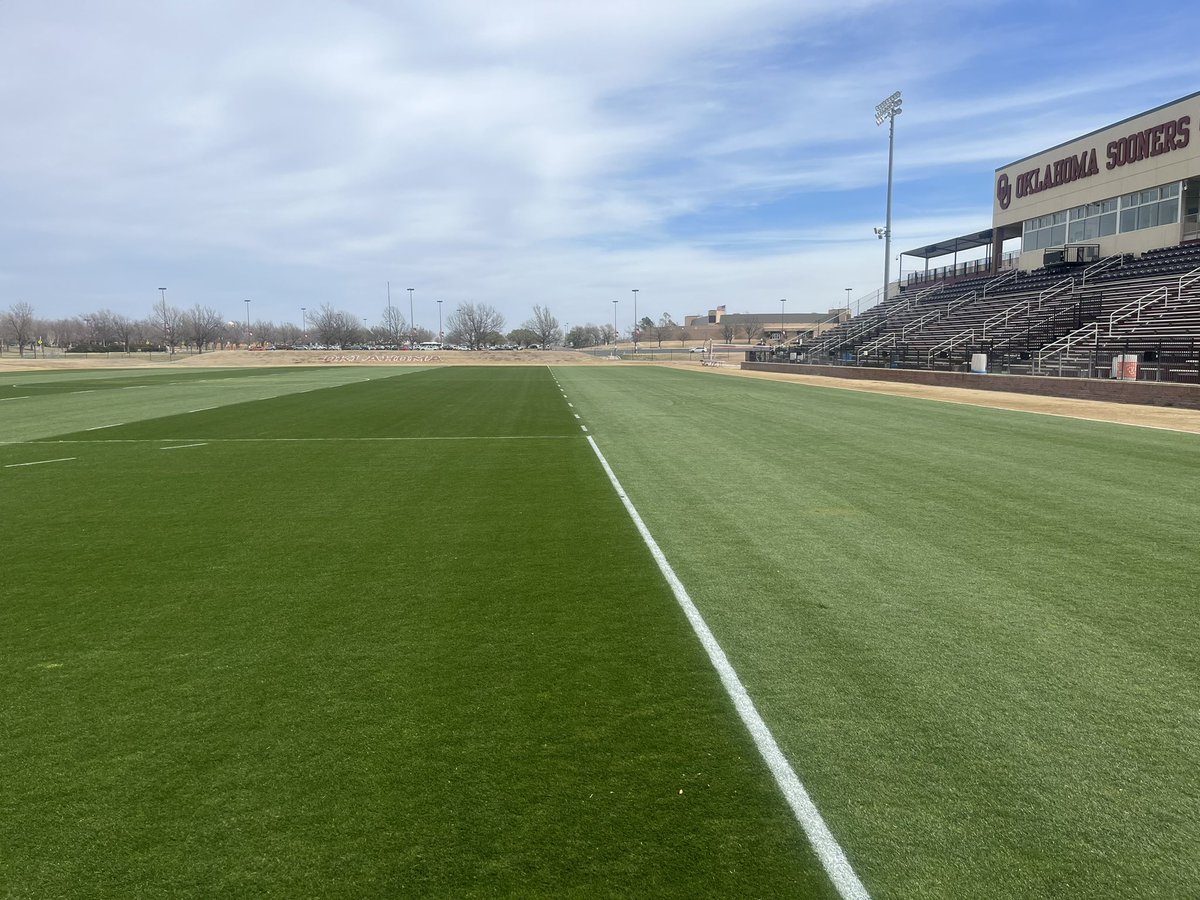tannermillerok's tweet photo. Sure is catching a shine down here at #johncrain. Almost forgot what spring looked like. @OU_WSoccer https://t.co/J3Fth3TNbh